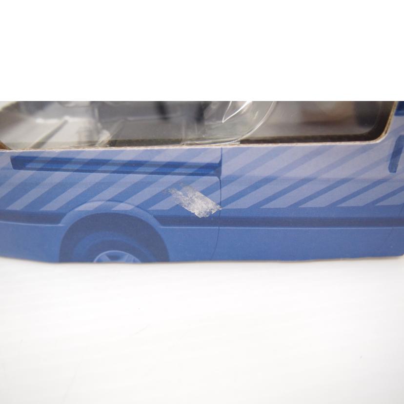 DISM ディズム/1/24 ハイエースバン(100系) スーパーGL 中期型(1996年式) ホワイト×グリーン カスタムパーツ付//Aランク/88