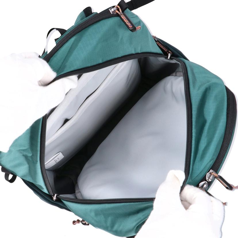 MOUNTAIN HARD WEAR マウンテンハードウェア/フィールドデイ22 バックパック リュック/グリーン/OU7680-318//Sランク/01