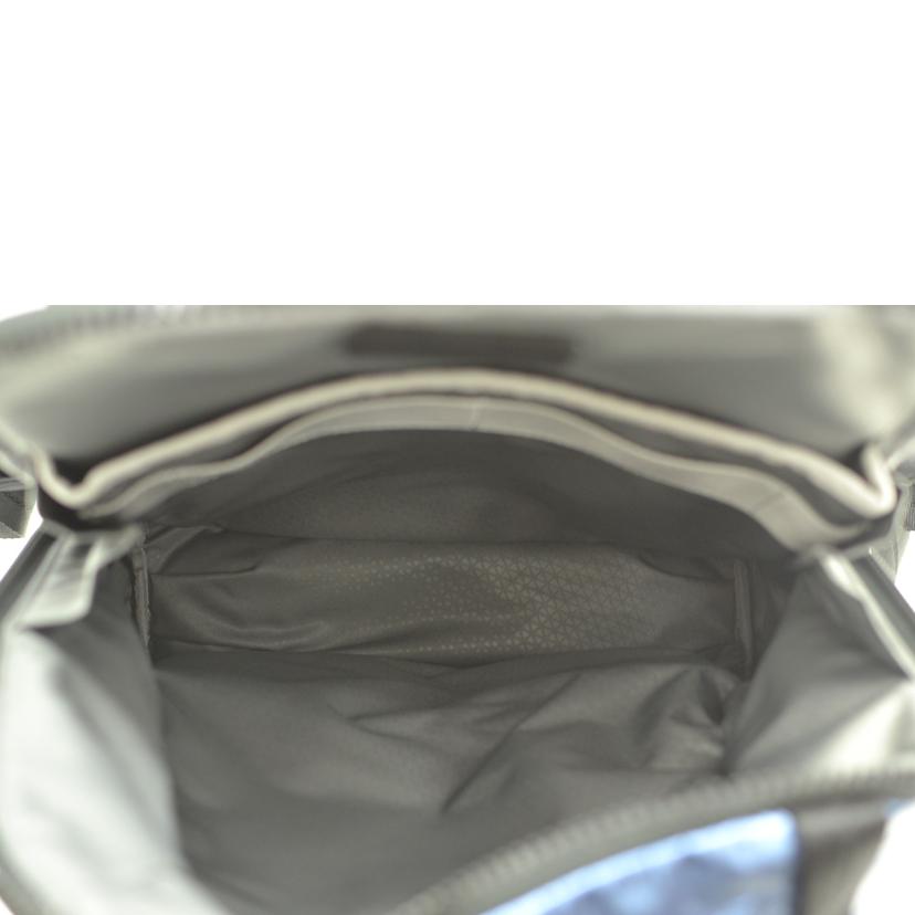 TUMI/TAHOEバックパック/メタリックブルー×黒/0798678//Sランク/75