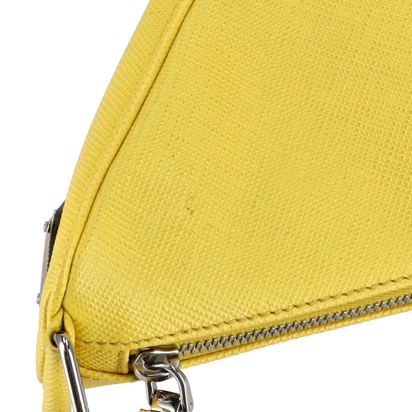 PRADA プラダ/トライアングルショルダーサフィアーノレザーイエロー/2VH155//Aランク/93