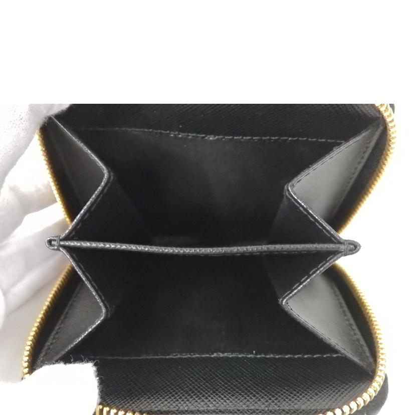 PRADA プラダ/サフィアーノ/2つ折り/コンパクト財布/NERO/黒/1ML522//62B/Aランク/84