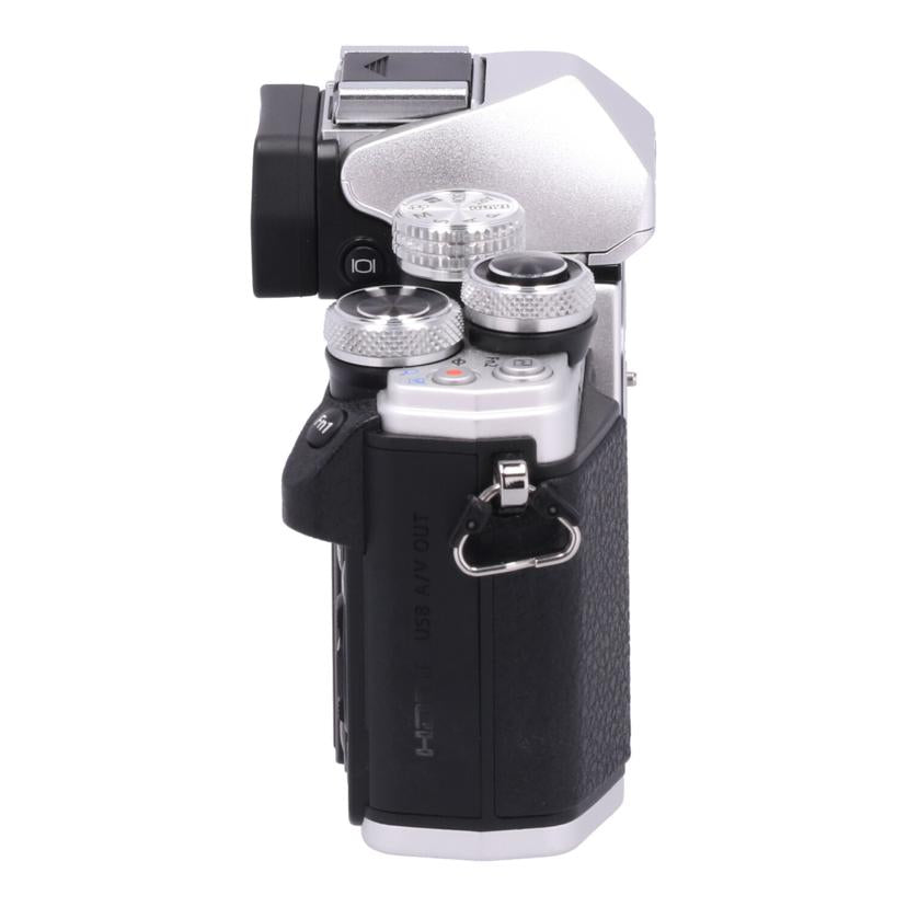 OLYMPUS オリンパス /ミラーレス一眼 ダブルズームキット/E-M10 MarkII EZダブルズームキット//BHKA71329/Bランク/85