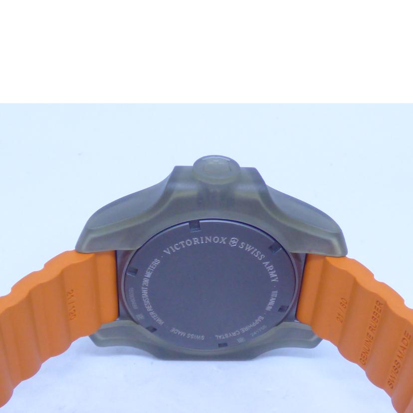 VICTRINOX ビクトリノックス/I.N.O.X.Titanium/クォーツ/241758//160******/Bランク/64