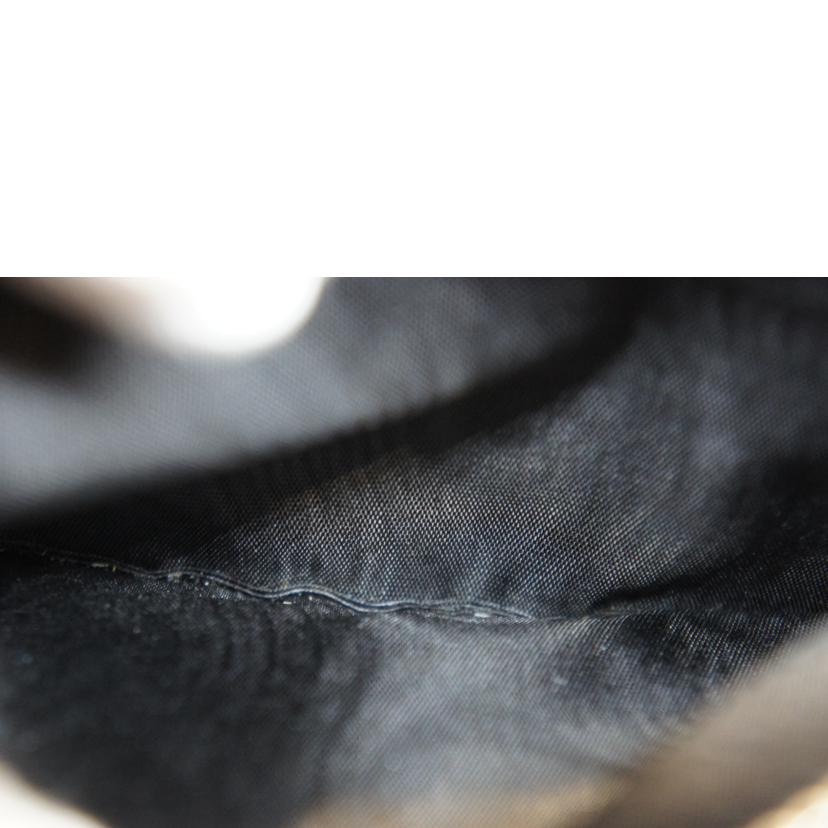 GUCCI グッチ/GUCCYプリントチェーンショルダー/511189//467***/Aランク/92