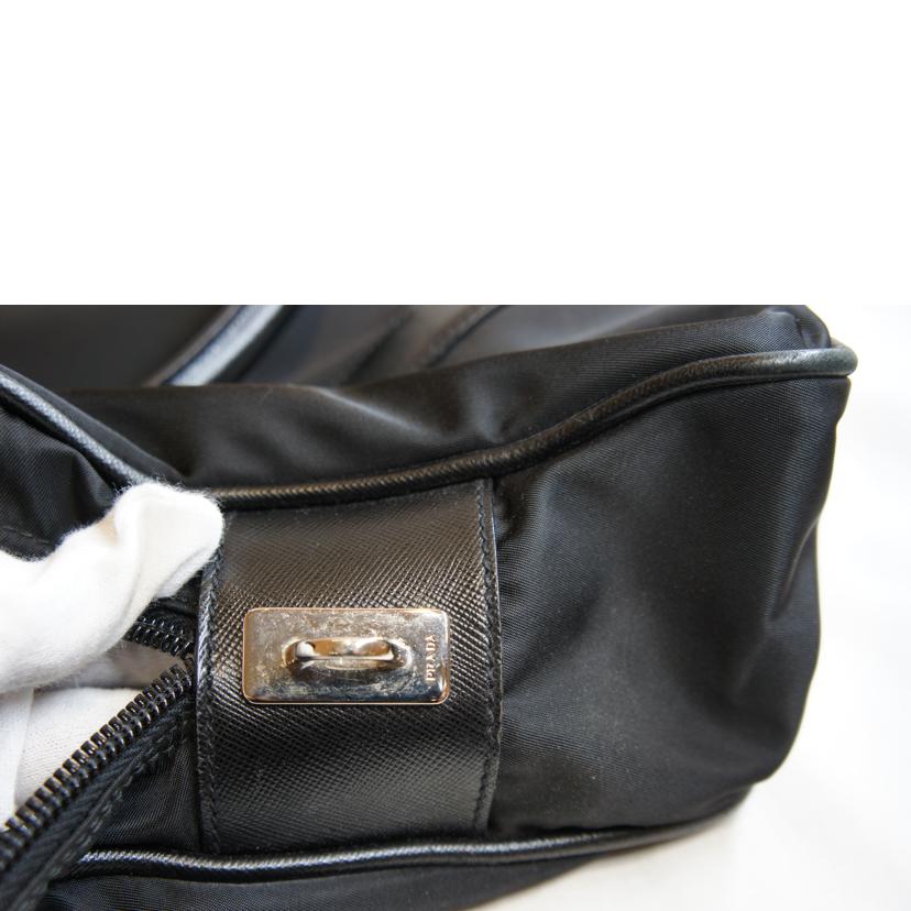 PRADA プラダ/ナイロンスクエアバッグブラック/VA0661//31/Aランク/92