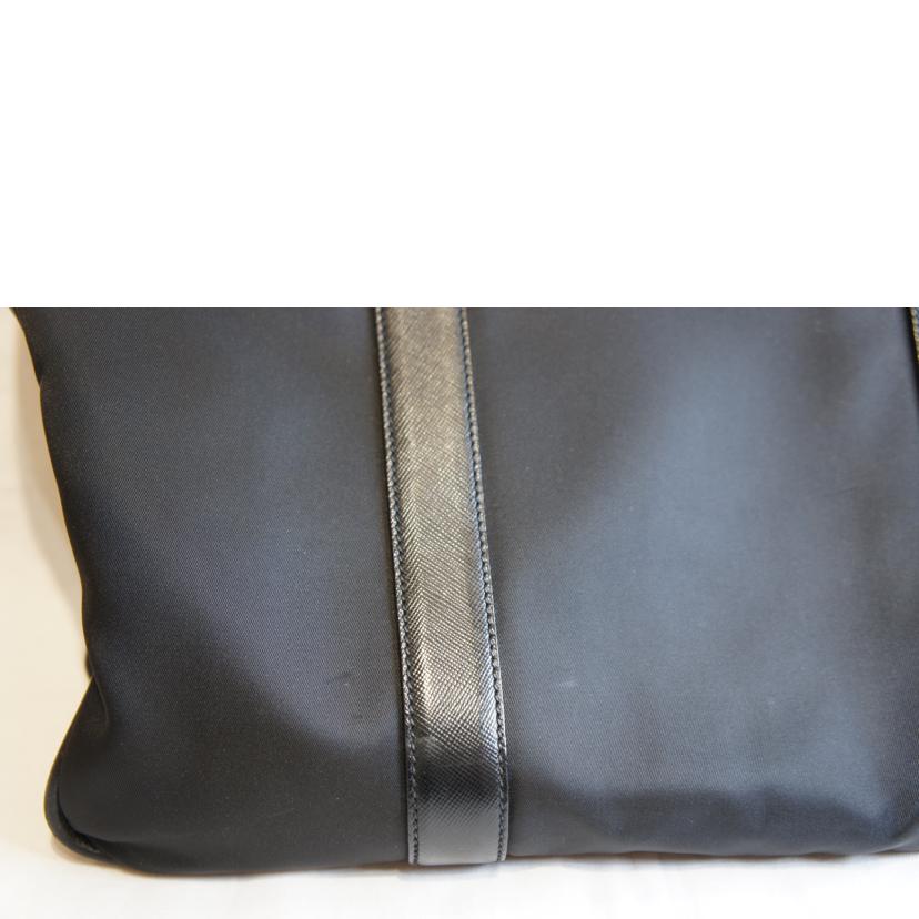 PRADA プラダ/ナイロンスクエアバッグブラック/VA0661//31/Aランク/92