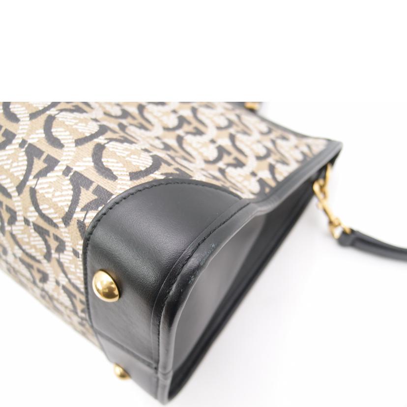 Ferragamo フェラガモ/ガンチーニ2wayハンド/ブラック /21 1074//Aランク/69