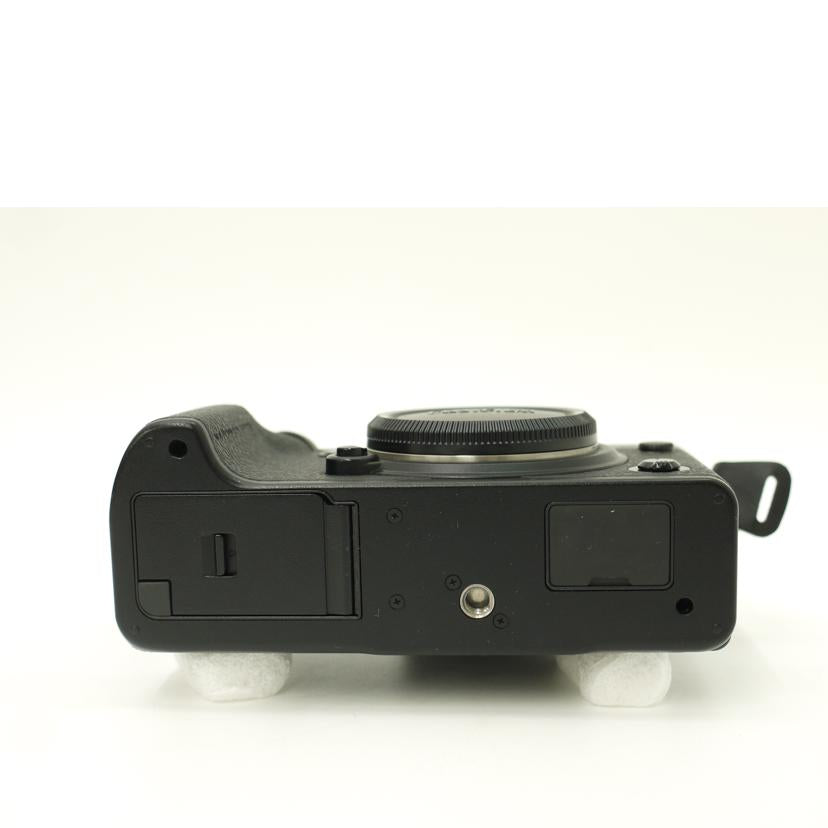 FUJIFILM 富士フィルム/ミラーレス一眼レフカメラ ボディ/X-T4//1C000022/ABランク/69