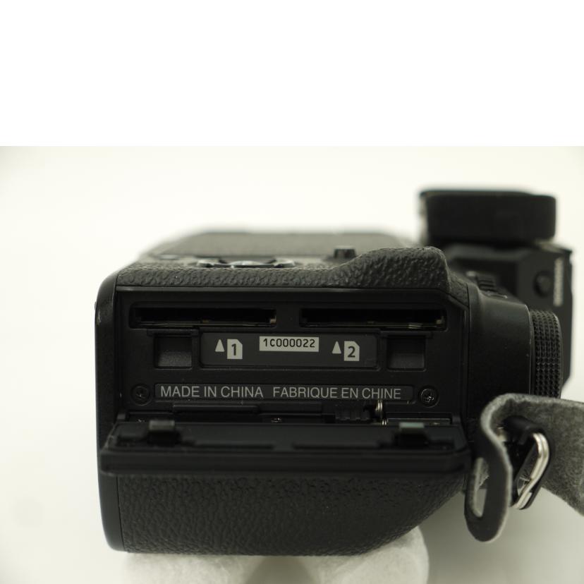 FUJIFILM 富士フィルム/ミラーレス一眼レフカメラ ボディ/X-T4//1C000022/ABランク/69