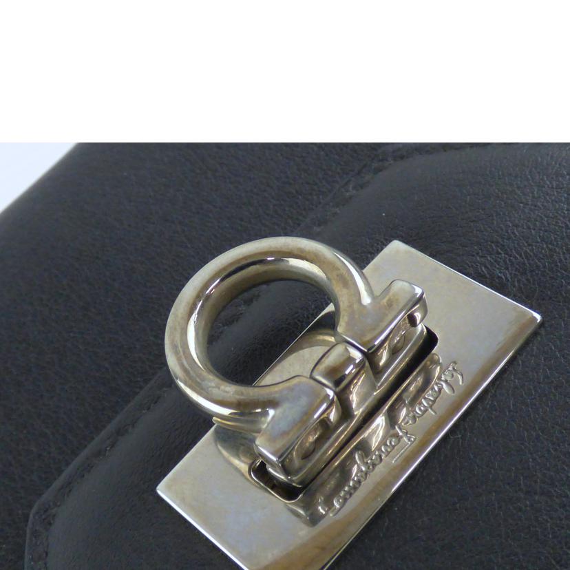 Salvatore Ferragamo サルヴァトーレフェラガモ/レザー2つ折り長財布/22 4209/25//IR-******/ABランク/64