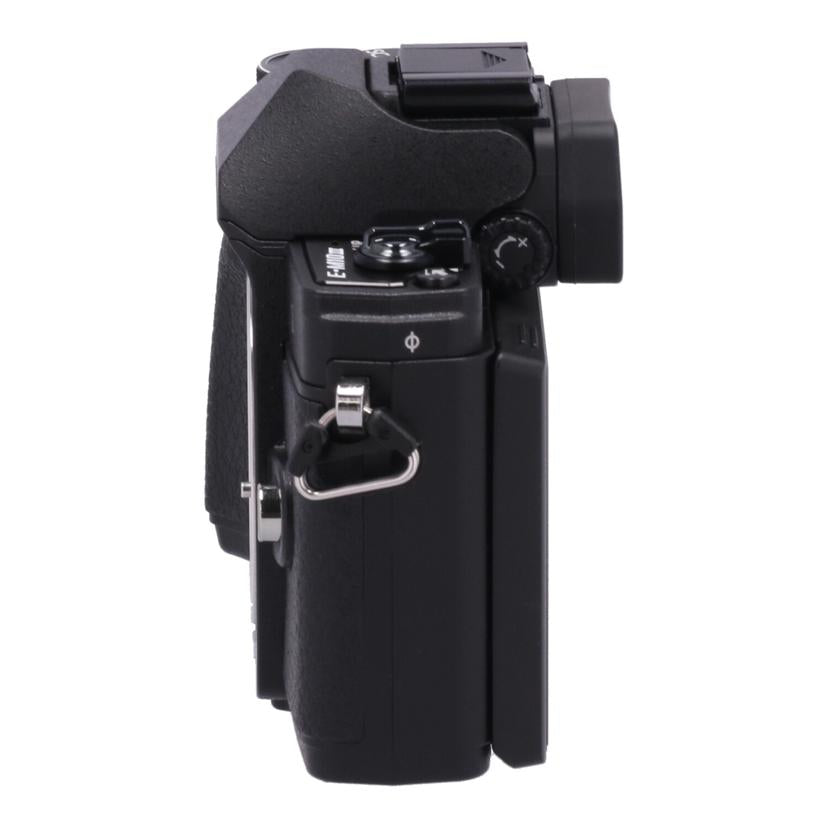 OLYMPUS オリンパス/ミラーレス一眼 EZダブルズーム/OM-D E-M10 Mark III/OM-D E-M10 Mark III EZ ダブルズームキット//BHYA69073/Aランク/05