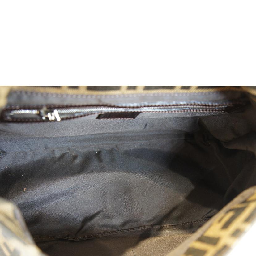 FENDI フェンディ/ズッカ柄マンマバケットワンショルダー//Aランク/92