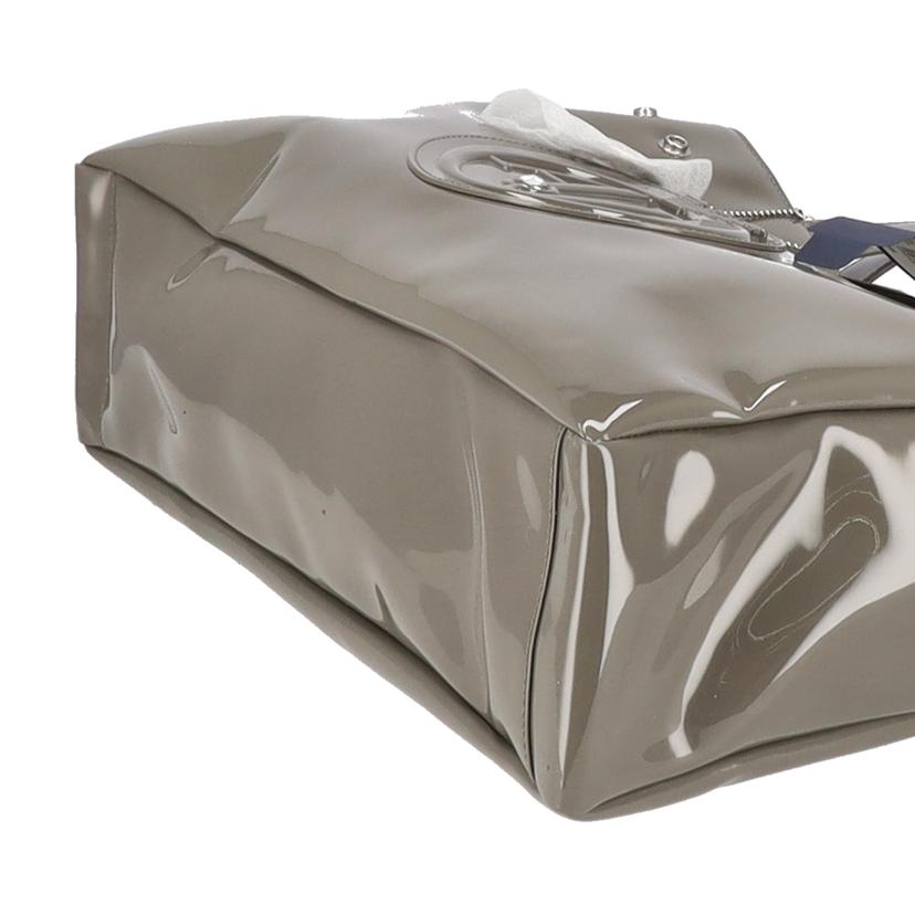 ARMANI JEANS アルマーニジーンズ/エナメルトートバッグ/グレー//SAランク/18