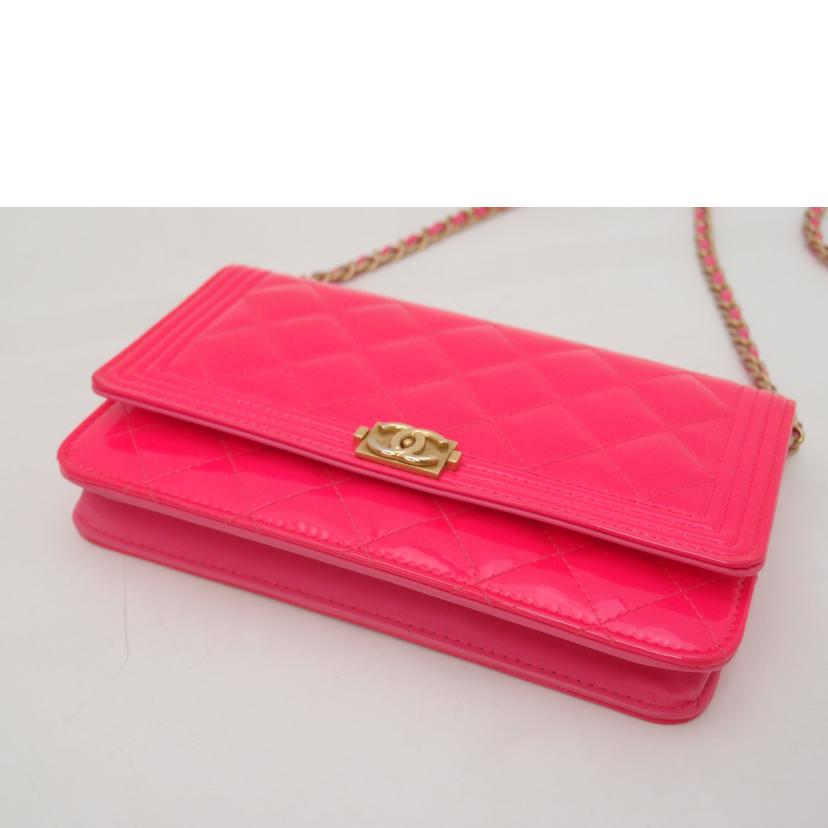 CHANEL シャネル/ボーイシャネルチェーンウォレット/パテント//221***********/ABランク/69