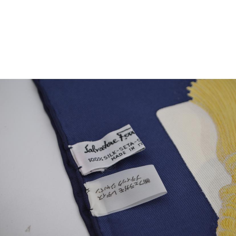 Ferragamo フェラガモ/フェラガモサマーフラワーシルクスカーフ//Aランク/89