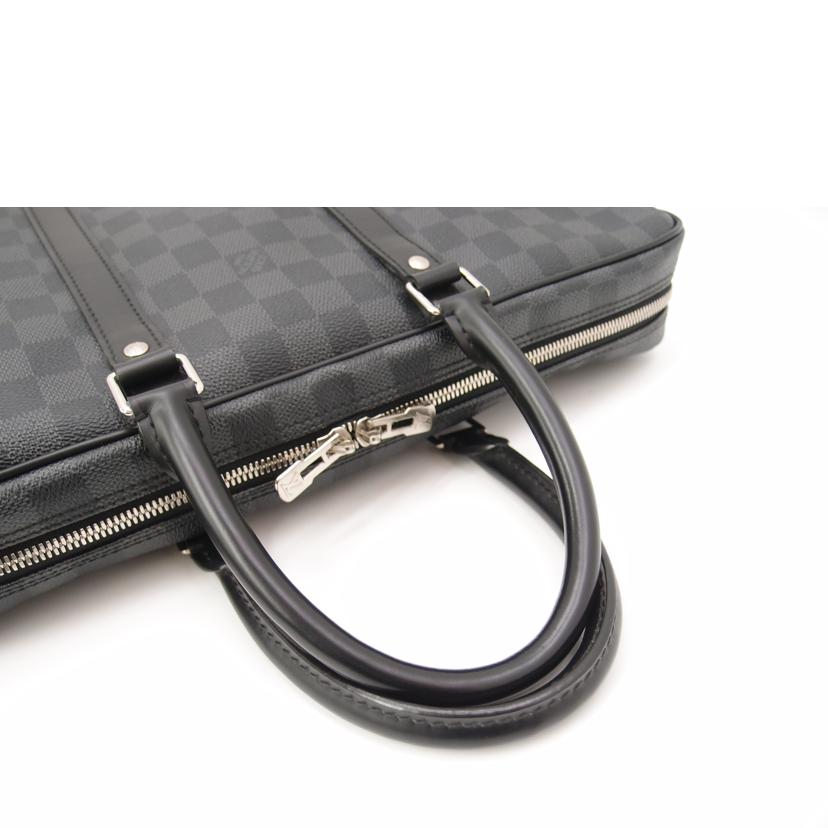 LOUIS VUITTON/ポルトドキュマンヴォワヤージュ/ダミエ・グラフィット/N41125//BA0***/Aランク/69