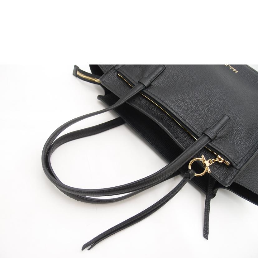 Ferragamo フェラガモ/エイミートート/ブラック/21 F216//Aランク/69