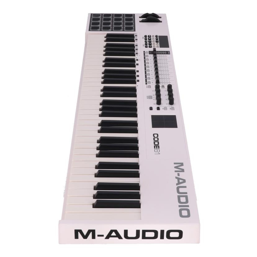 M-AUDIO Mオーディオ/MIDIキーボードコントローラー/CODE61//(21)BA1606170900660/Bランク/62