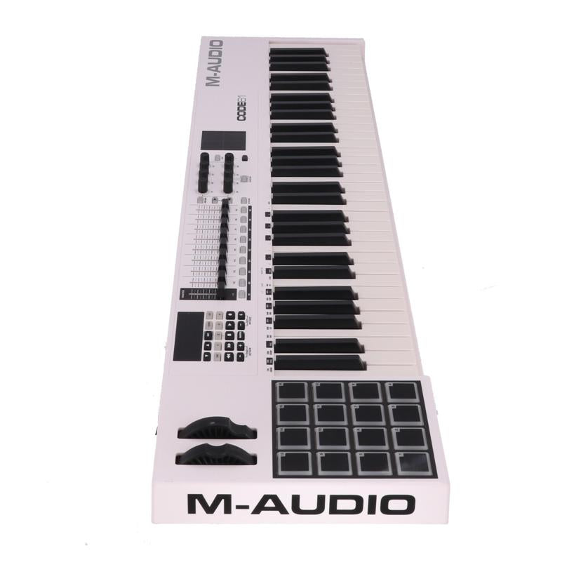 M-AUDIO Mオーディオ/MIDIキーボードコントローラー/CODE61//(21)BA1606170900660/Bランク/62