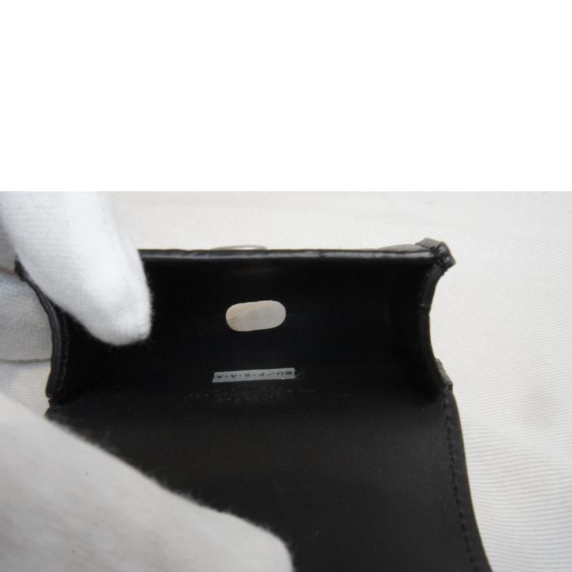 MCM エムシーエム/エアポッズケース/クレヨンしんちゃんシロ//SAランク/92