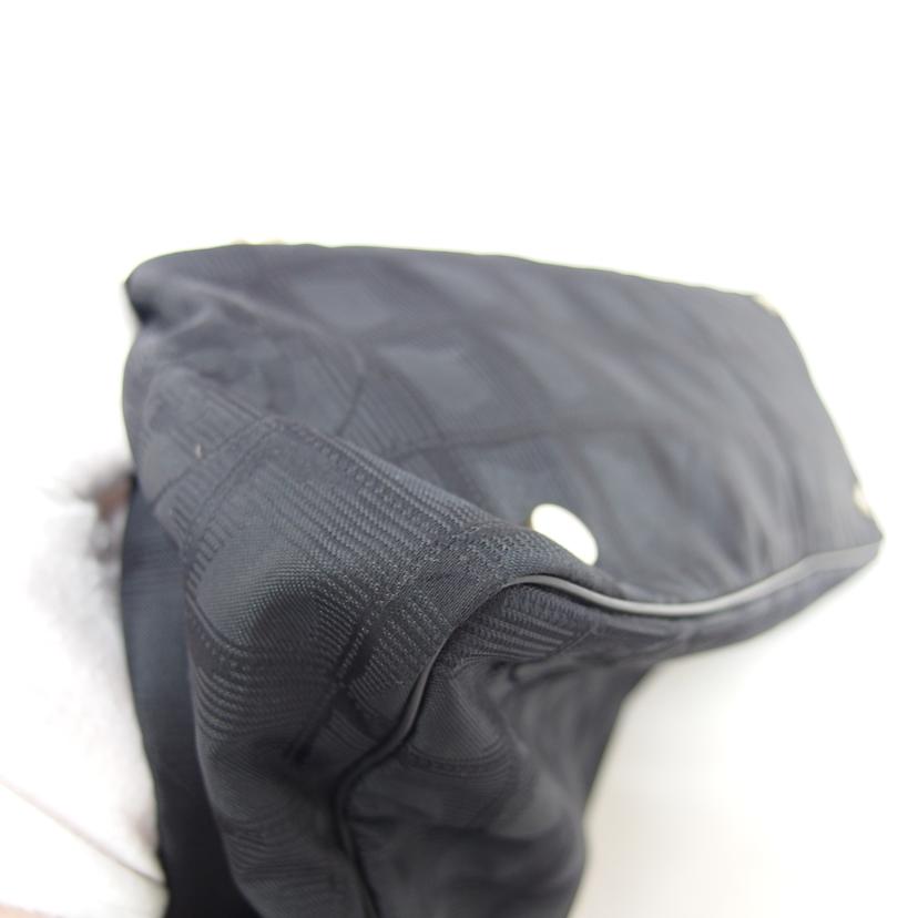 CHANEL シャネル/ニュートラベルライントートMM/ブラック/ A15991//104*****/Aランク/18