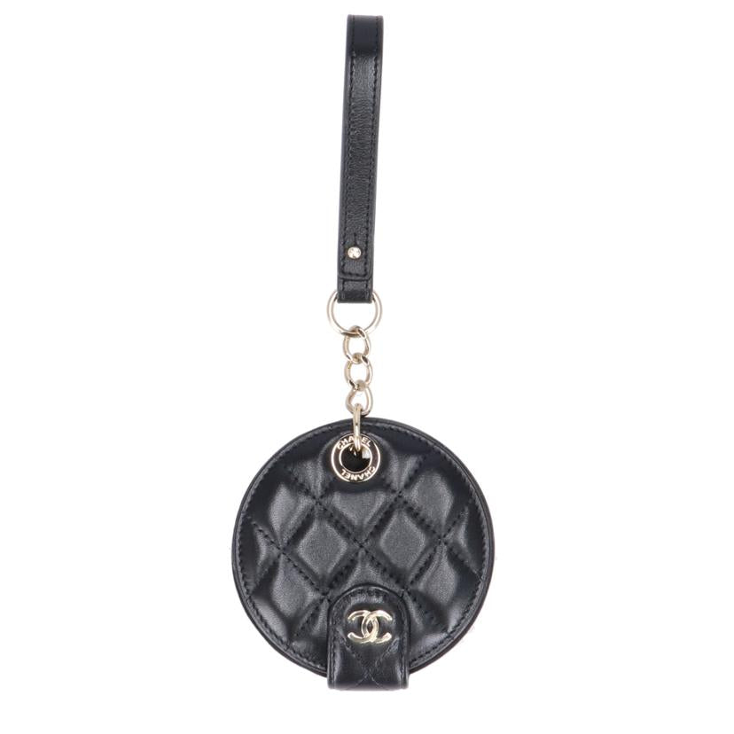 CHANEL シャネル/ココマークラムスキンラウンドネームタグ//289*****/Aランク/75