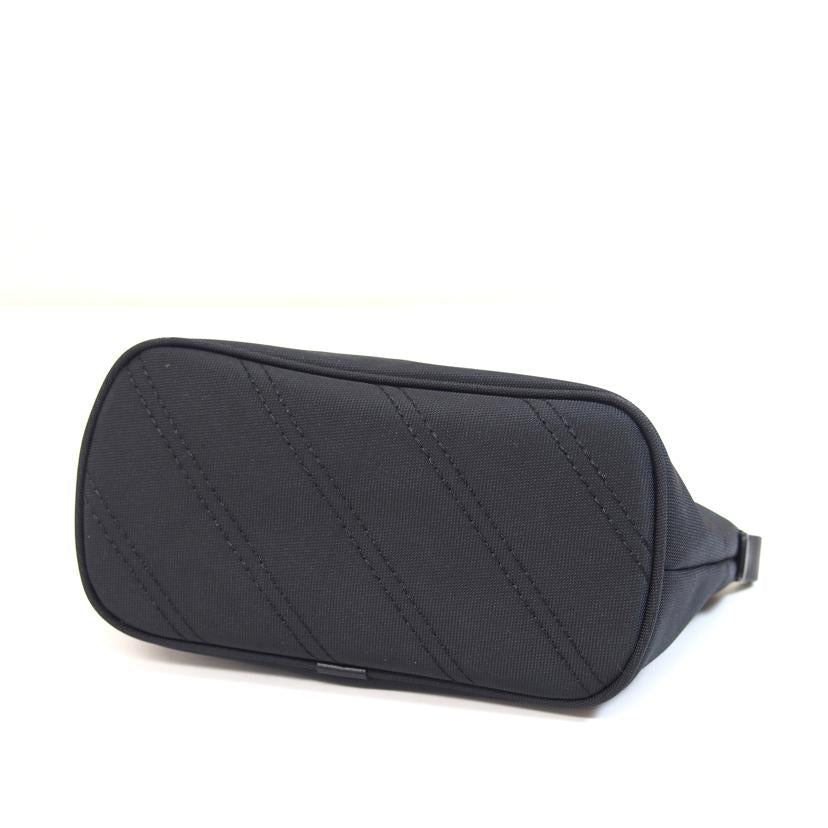 MARC JACOBS マークジェイコブス/ナイロンポーチ//Aランク/71