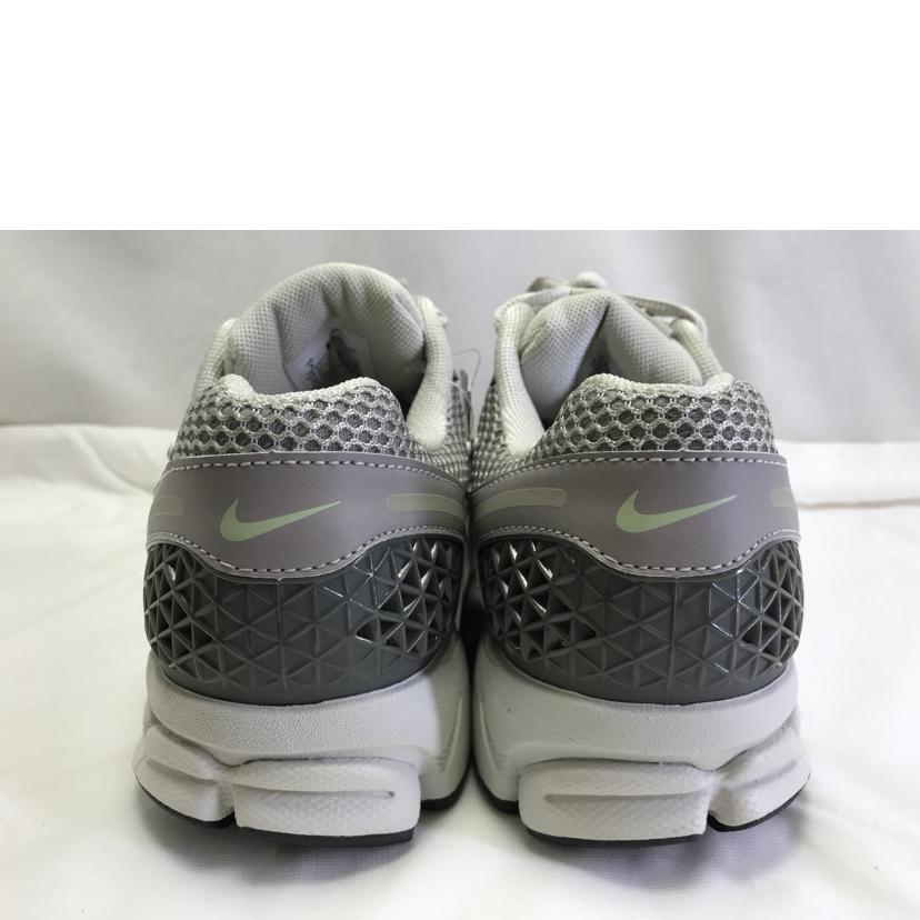 NIKE ナイキ/WMNS ZOOM VOMERO5/FB8825-001//Aランク/51