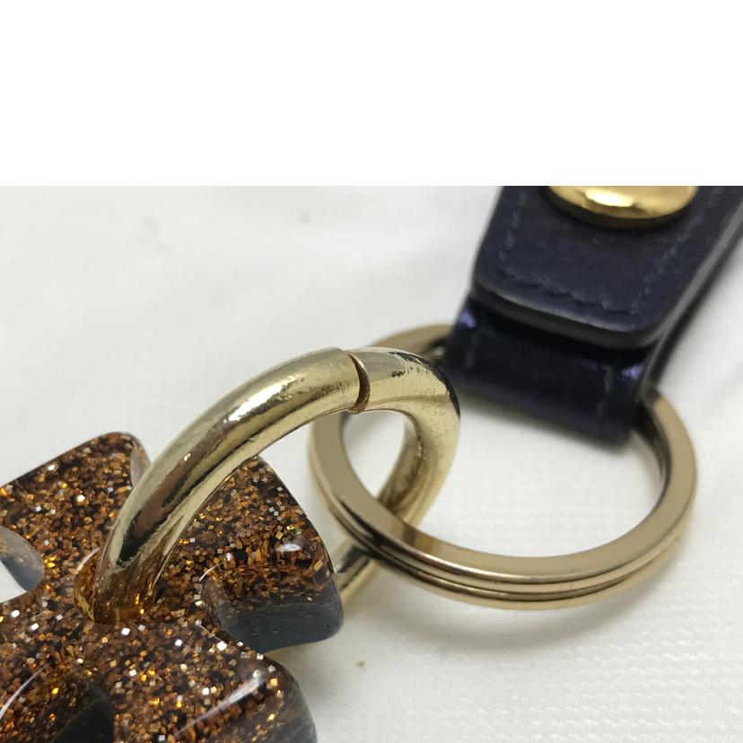 VIVIENNE WESTWOOD ヴィヴィアンウエストウッド/ロゴキーホルダー//ABランク/51