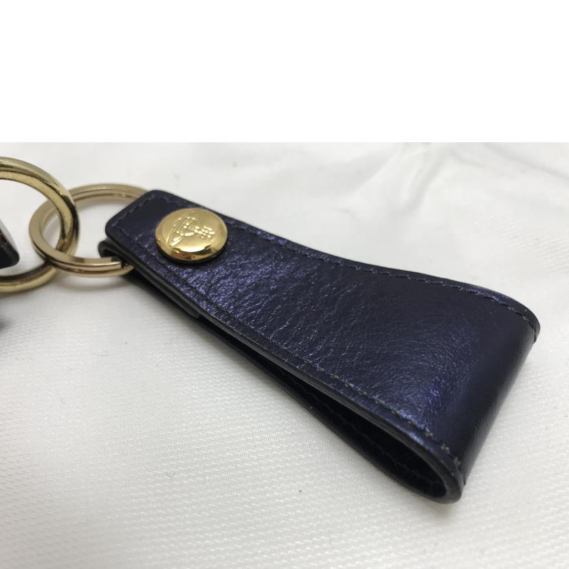 VIVIENNE WESTWOOD ヴィヴィアンウエストウッド/ロゴキーホルダー//ABランク/51