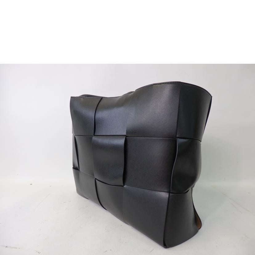 BOTTEGA VENETA ボッテガヴェネタ/ラージ アルコ トートバッグ/マキシイントレチャート/黒/608608VB1K0//B08*******/SAランク/84