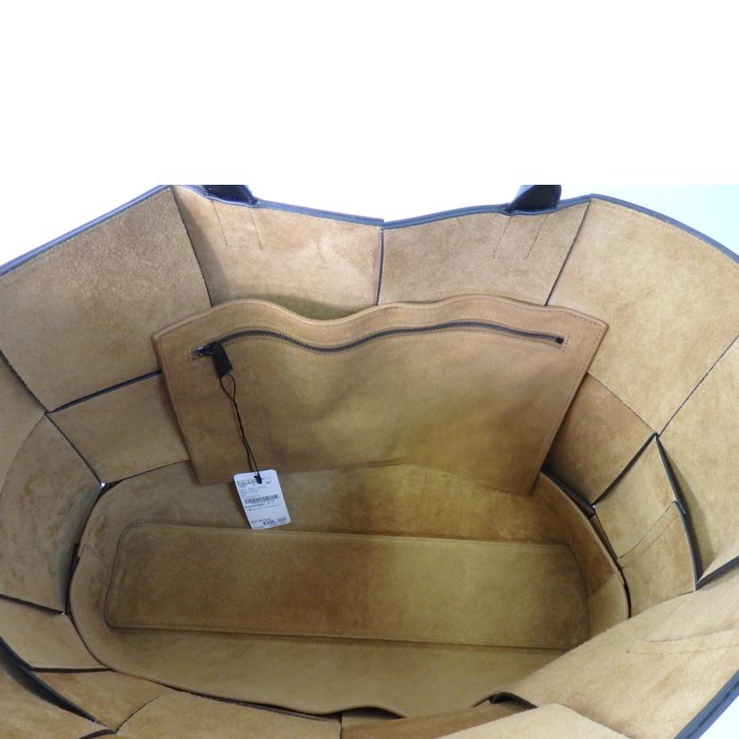 BOTTEGA VENETA ボッテガヴェネタ/ラージ アルコ トートバッグ/マキシイントレチャート/黒/608608VB1K0//B08*******/SAランク/84