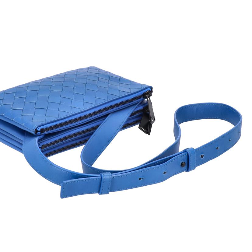 BOTTEGA VENETA ボッテガヴェネタ/イントレチャートミニメッセンジャーバッグ/ブルー/ 609692//B08*******/Aランク/18