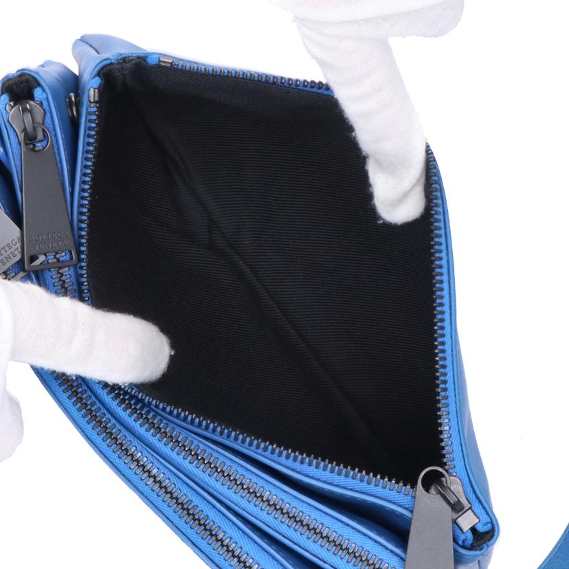 BOTTEGA VENETA ボッテガヴェネタ/イントレチャートミニメッセンジャーバッグ/ブルー/ 609692//B08*******/Aランク/18