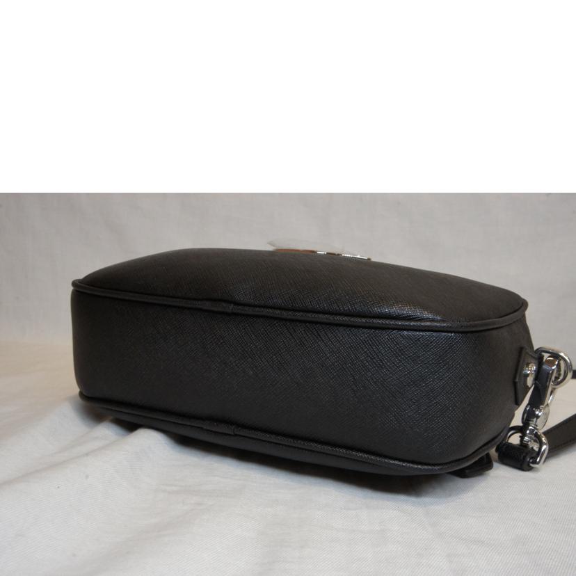 Vivienne Westwood ヴィヴィアンウエストウッド/SVオーブレザーショルダーカメラバッグブラック//SAランク/92
