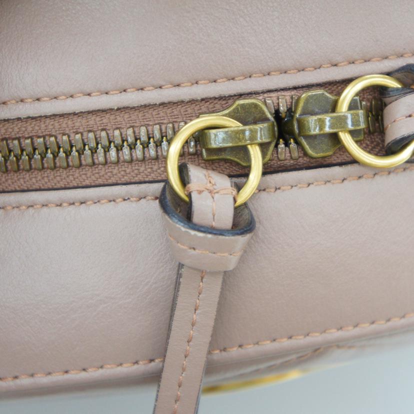 GUCCI/GGマーモントキルティングバックバッグ/476671//001***/ABランク/85