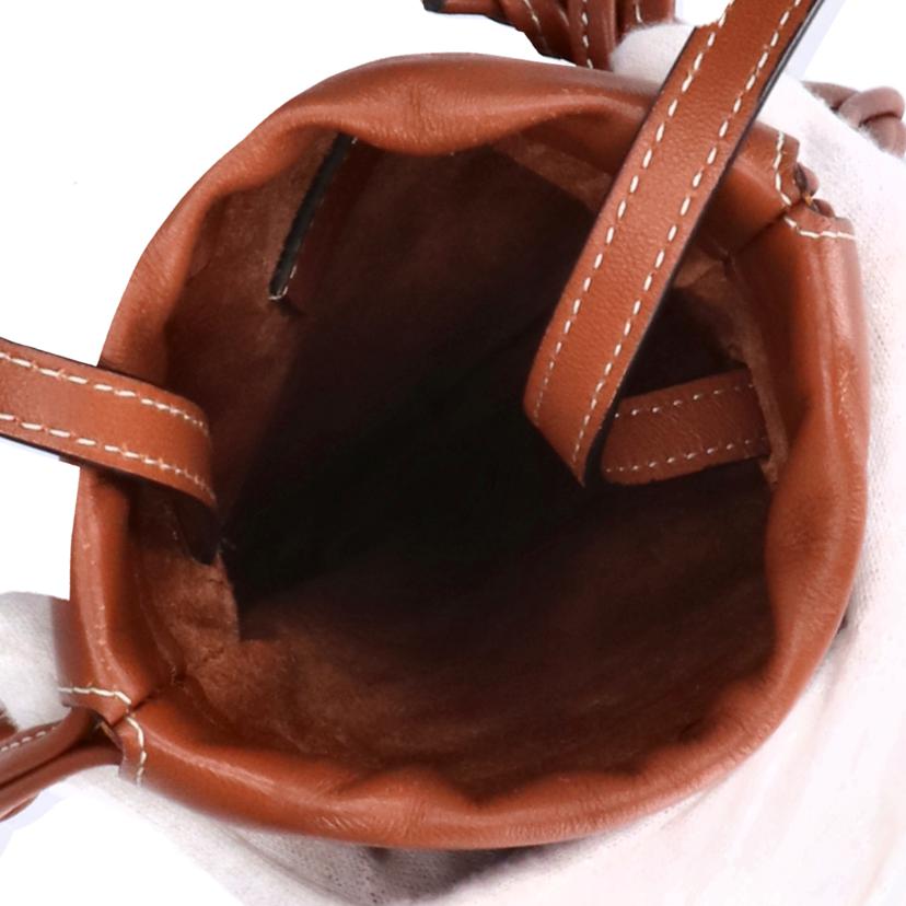 CELINE セリーヌ/キュイルトリオンフドローストリングフォン/ショルダーポーチ/10L163ETK.04LU//U.D******/Aランク/18