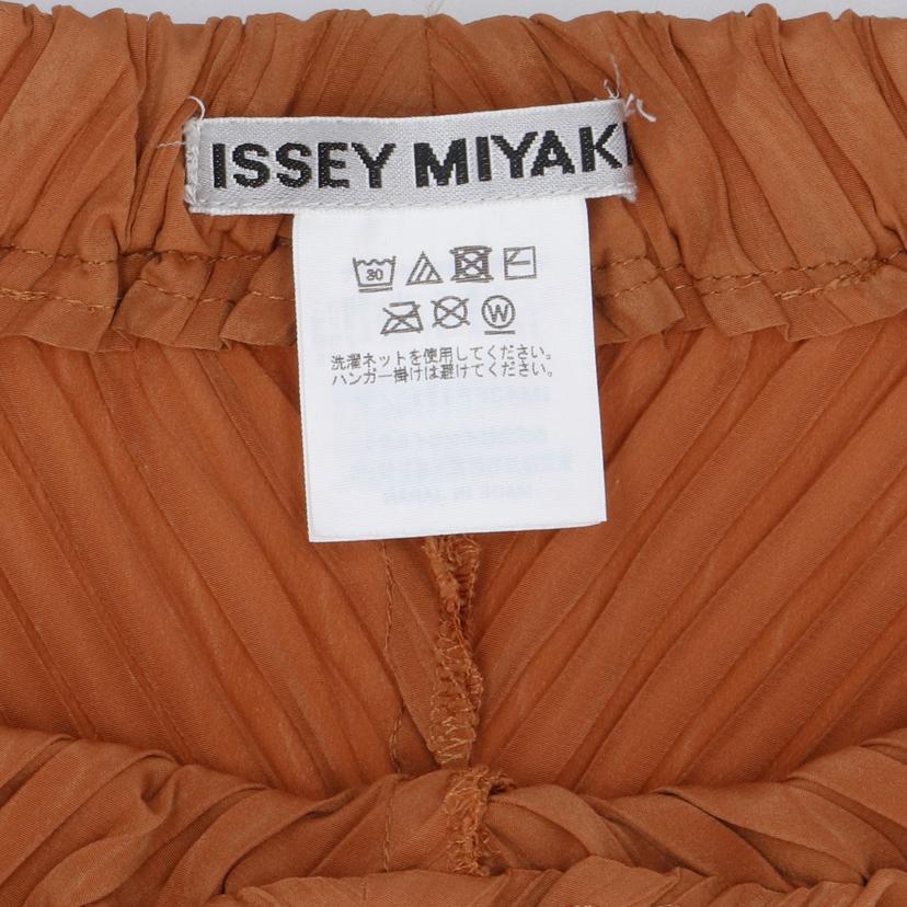 ISSEY MIYAKE イッセイミヤケ/立体裁断プリーツパンツ/IM43FF111//サイズ:2/Aランク/91