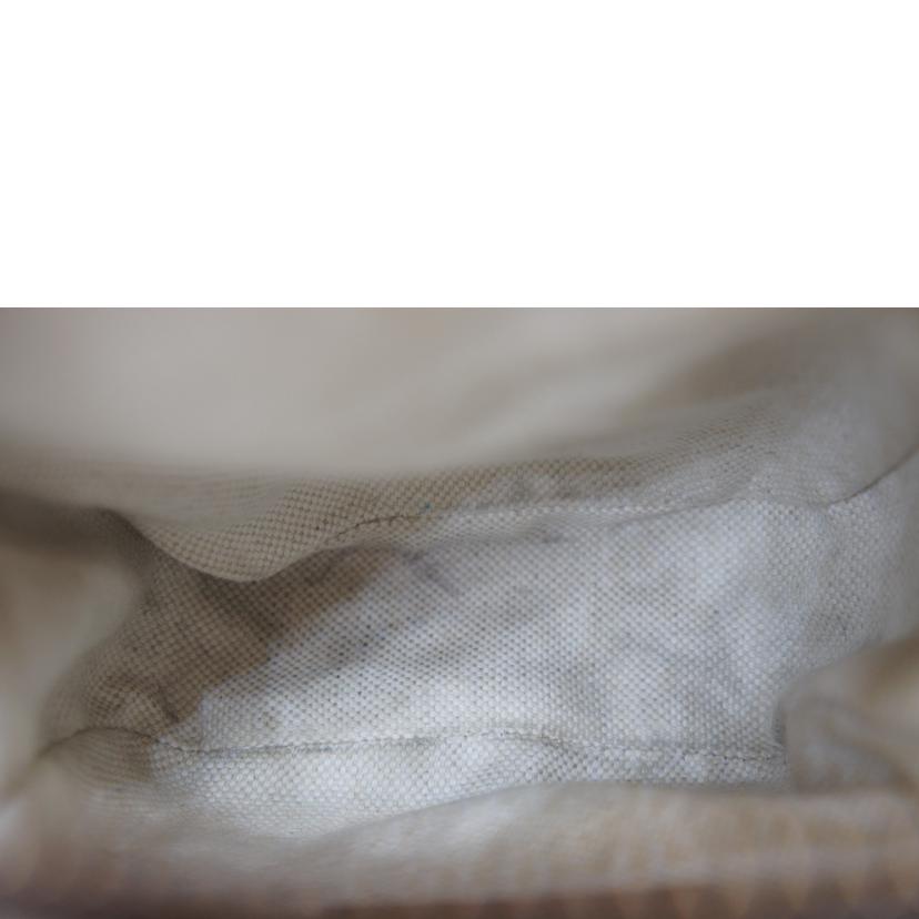 GUCCI グッチ/GGスプリームネオヴィンテージタイガーヘッドPVCショルダー/658556//493***/Aランク/92