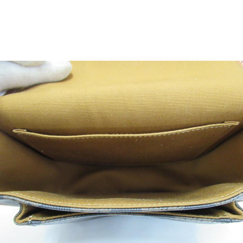 CELINE/ミディアムファルコショルダーバッグ//Aランク/63