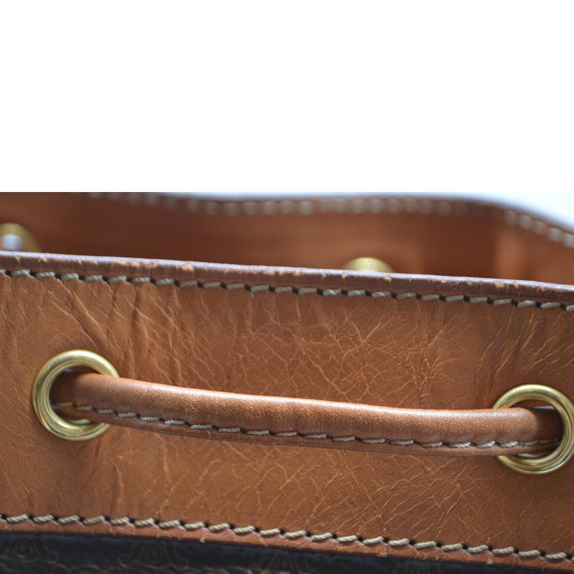 CELINE CELINE/マカダムラインドローストリングレザーショルダー//M94/Bランク/89