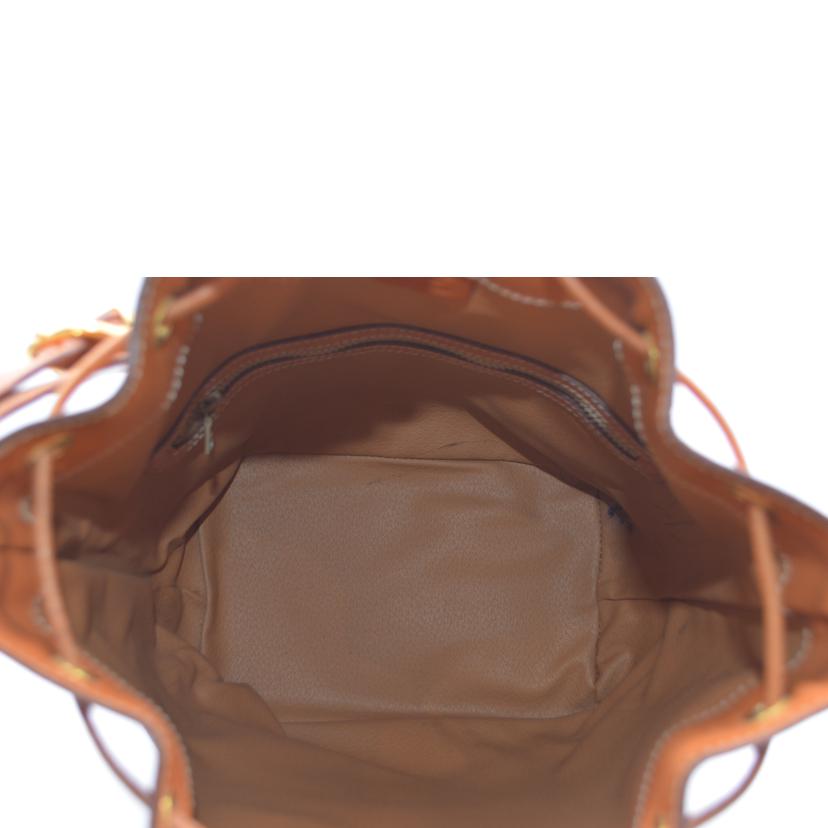 CELINE CELINE/マカダムラインドローストリングレザーショルダー//M94/Bランク/89