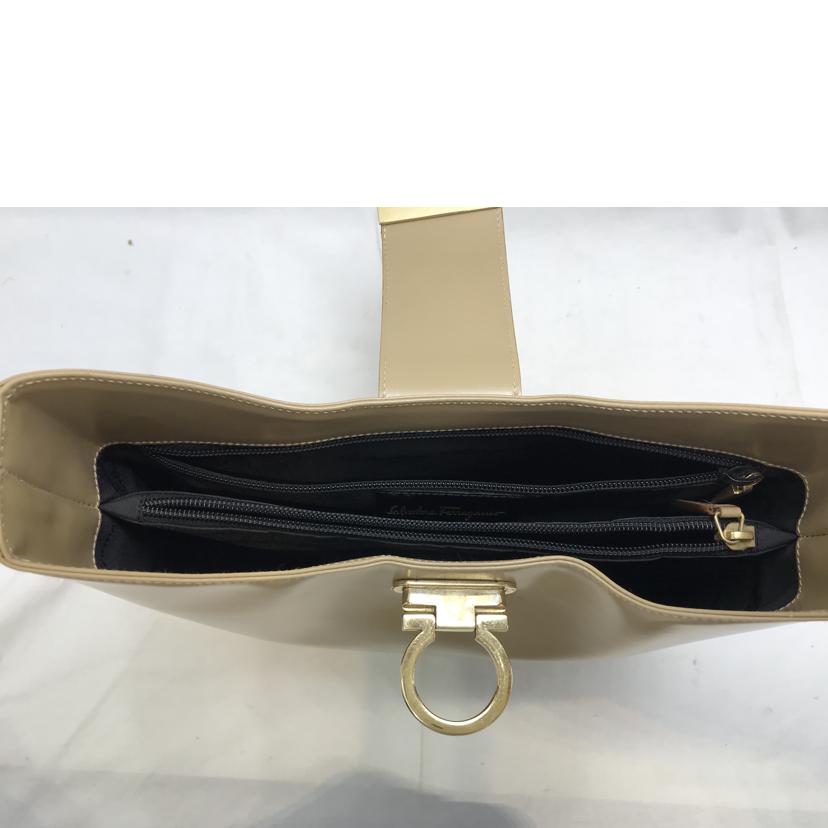 Salvatore Ferragamo サルバトーレ フェラガモ/ガンチーニ ワンショルダーバッグ/AG-21//866*/Bランク/51