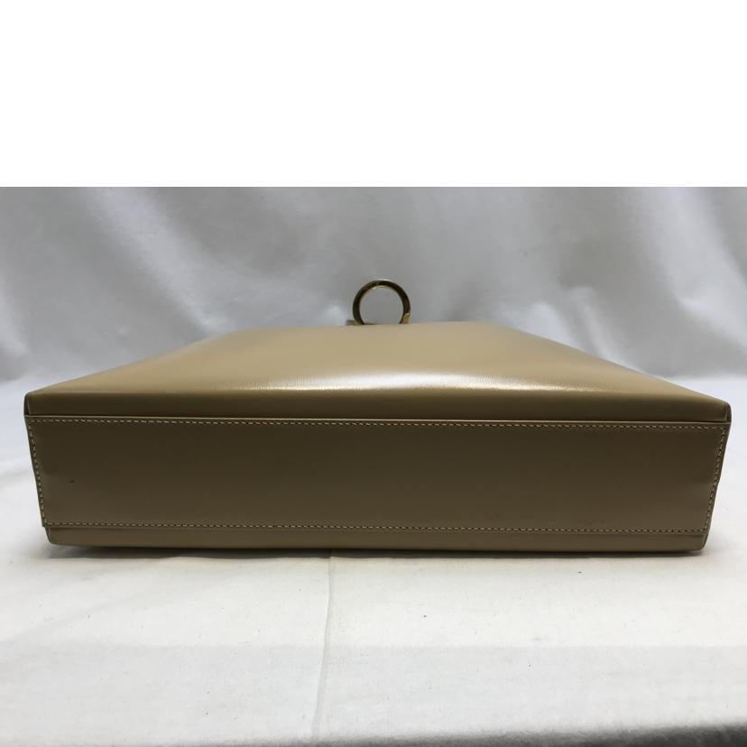 Salvatore Ferragamo サルバトーレ フェラガモ/ガンチーニ ワンショルダーバッグ/AG-21//866*/Bランク/51