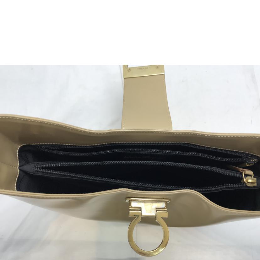 Salvatore Ferragamo サルバトーレ フェラガモ/ガンチーニ ワンショルダーバッグ/AG-21//866*/Bランク/51