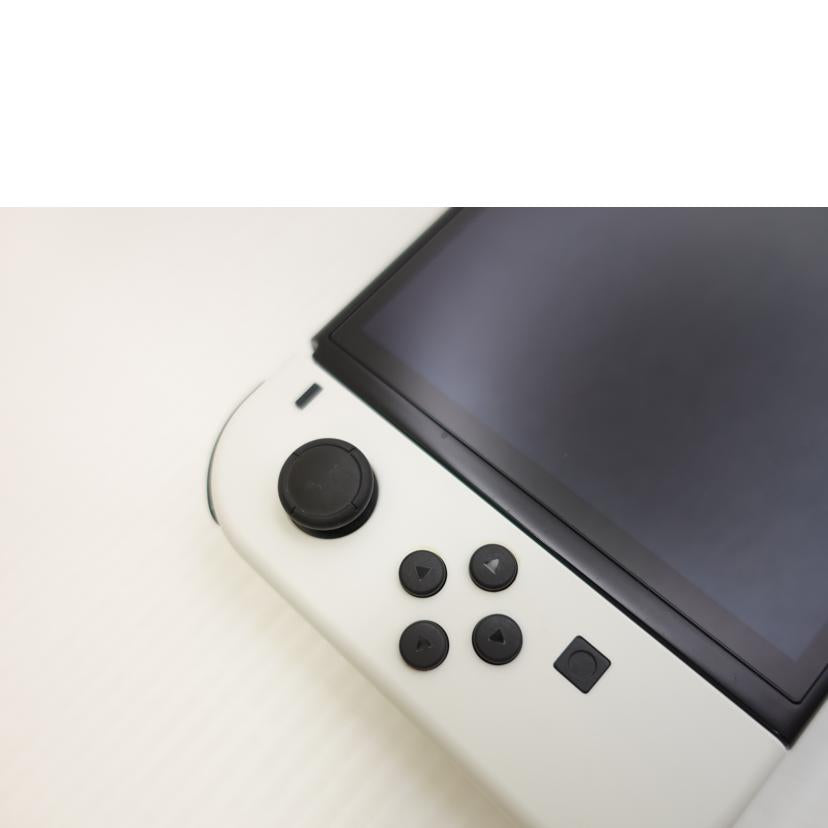 nintendo 任天堂/有機ELスイッチ本体ホワイト/HEG-S-KAAAA//XTJ50349328143/ABランク/88