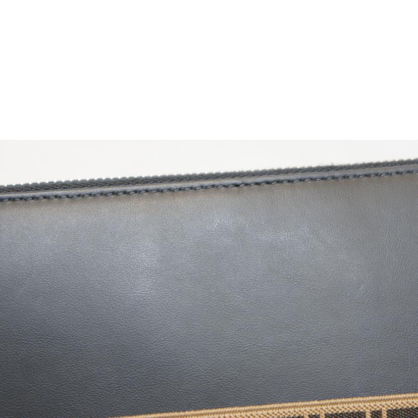 FENDI フェンディ/ラウンドZIPオーガナイザー長財布/レザー/黒//Aランク/92