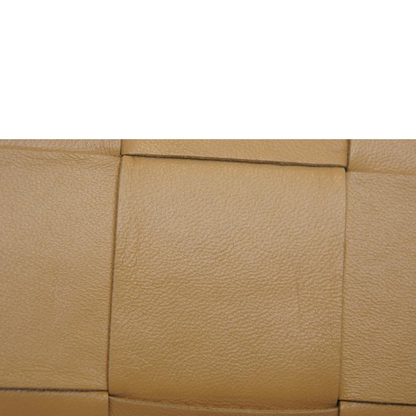 BOTTEGA VENETA ボッテガヴェネタ/マキシイントレチャート/ラウンドファスナー/レザー/ベージュ//ABランク/92