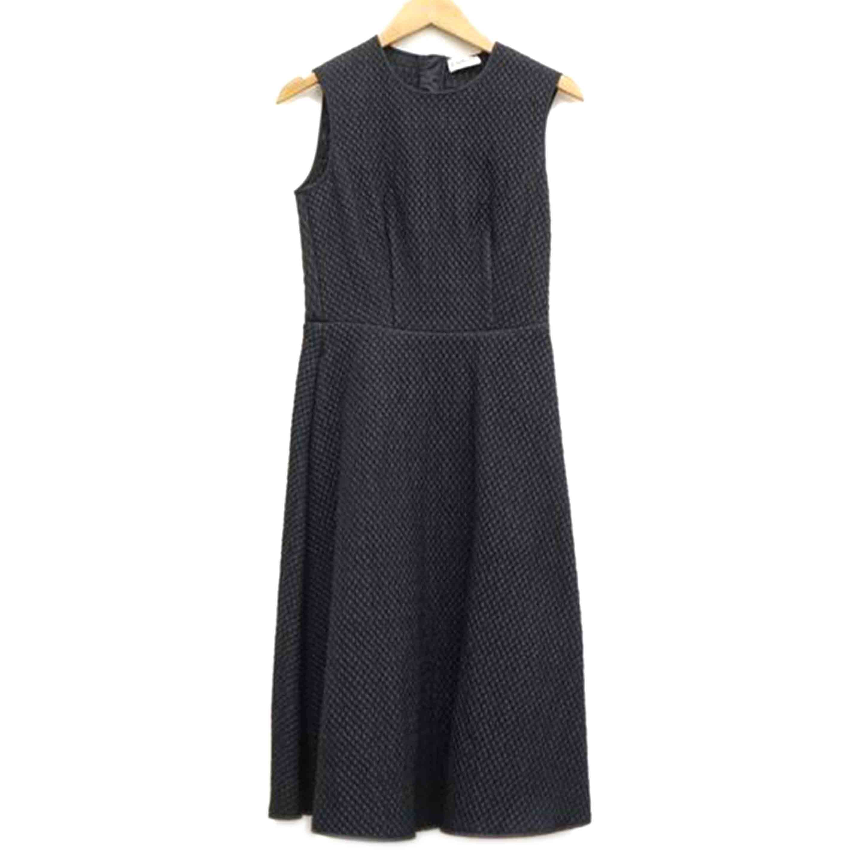 MONCLER モンクレール/ノースリーブキルティングワンピース/H20932G00003//Aランク/67