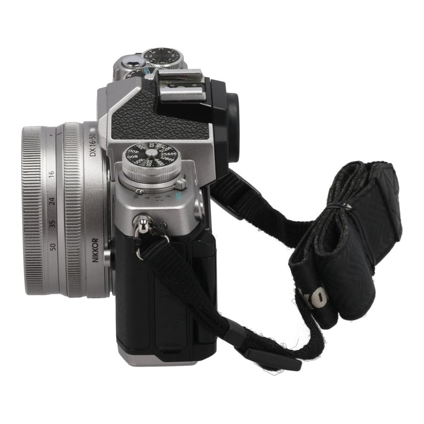 Nikon ニコン/ミラーレス一眼キット/Zfc/Zfcレンズキット//2014870/ABランク/40